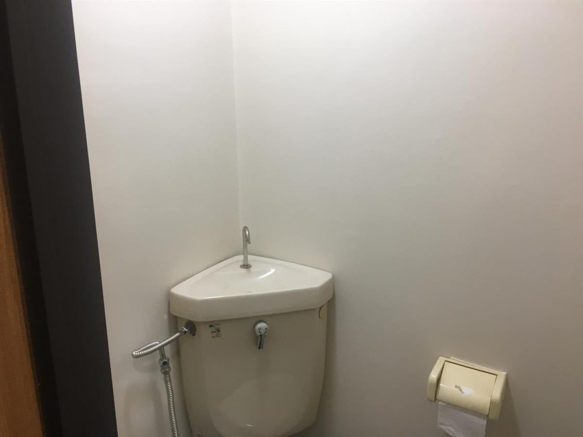 内装『トイレ』塗り替え工事 / アパート空室